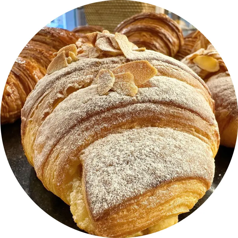 cruasan-con-almendras